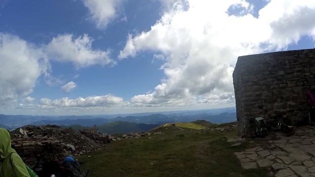 Окончание похода, подъем на Поп-Иван Черногорский (обсерватория). Горы в тумане 3/4 смотреть онлайн