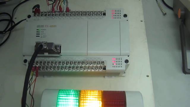 Mitsubishi Electric FX1-48MR Sequencer (MELSEC-F) micro sequencer　動作確認 смотреть онлайн