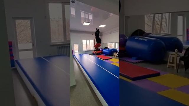 Акробатика - рондат фляк сальто назад, рондат сальто (backflip)
