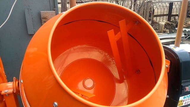 КАК ПРАВИЛЬНО ВЫБРАТЬ БЕТОНОМЕШАЛКУ. ЛУЧШАЯ МОДЕЛЬ 74540R НА 160 л. смотреть онлайн