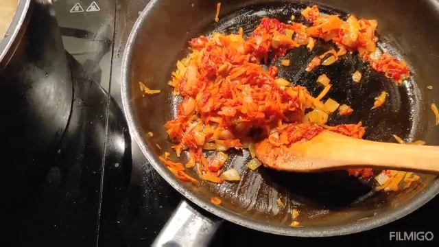 Супруга приготовили сегодня на обед борщ смотреть онлайн