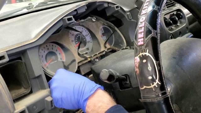 2002-2004 Nissan Xterra Pathfinder Frontier Gauge Cluster Removal P0500 смотреть онлайн