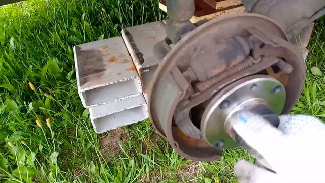 Лада Гранта - переставляем колеса местами одним домкратом! Как? Для чего? СМОТРИТЕ смотреть онлайн