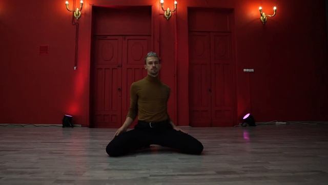 Belong To You - Strip Plastic смотреть онлайн