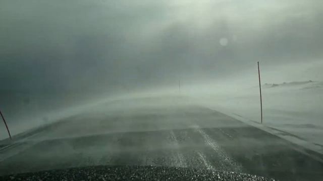 Очень сильня метель на трассе смотреть онлайн