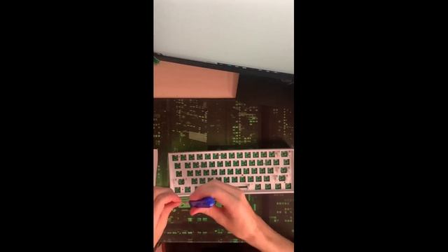 КАСТОМНАЯ МЕХАНИЧЕСКАЯ КЛАВИАТУРА ЗА 5000!Кастом и модинг на базе Redragon k617 смотреть онлайн
