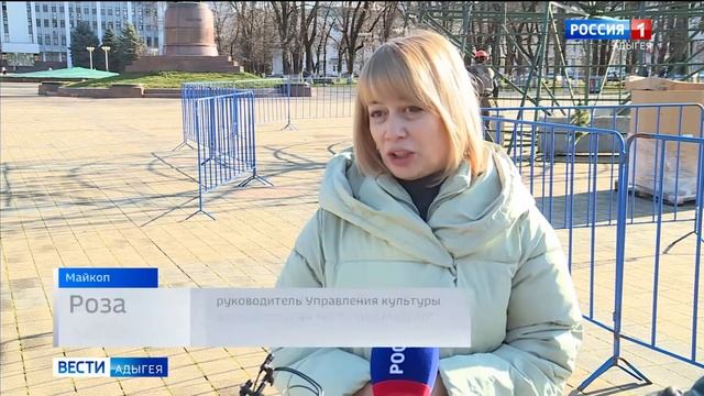 В республиканском центре начали устанавливать новогодние елки смотреть онлайн