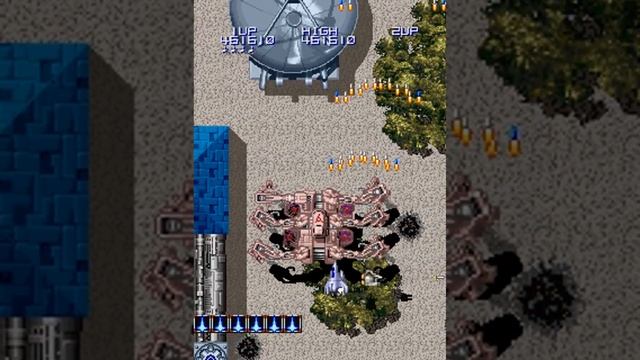 Lightning Fighters (Arcade) смотреть онлайн
