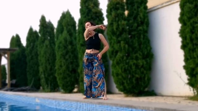 Волна в теле, подхваченная музыкой. Jazzo танцевальная биомеханика. смотреть онлайн