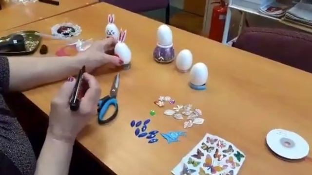 Мастер-класс по декору пасхальных яиц. Проводит Еланская Вера Петровна, Опалиховская библиотека смотреть онлайн