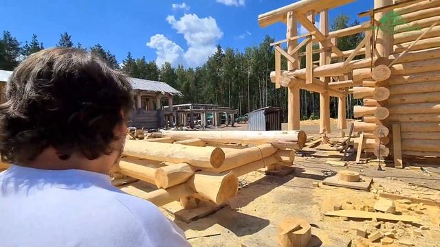 Рубим сруб из кедра. Будет ещё одна баня. СК Строим Дом Мечты. смотреть онлайн