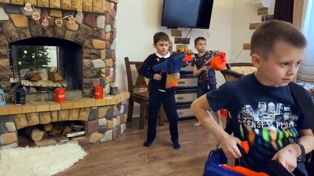 Nerf Game Rock Man Home Invasion overwatch vs rock man нерф игра против Рок Мэна смотреть онлайн