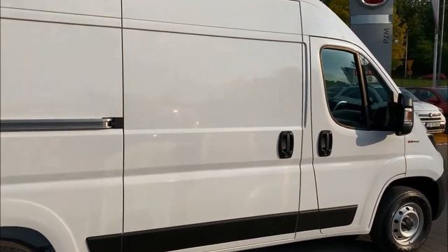 Fiat Ducato Furgon L2H2 Business PRO 2.3 MJ 120/140KM смотреть онлайн