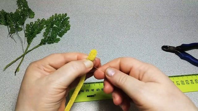 Бисероплетение. Мимоза из бисера. 1 часть. Мастер класс. Пошаговый МК. Мимоза своими руками. смотреть онлайн