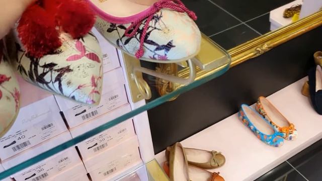 ИСПАНИЯ,❤ СТРИТСТАЙЛ?Pretty Bailarines #Испания #Матаро #Каталония2020 #streetstyle #lifestyle #day смотреть онлайн