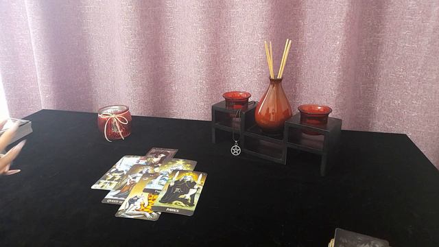 4 Короля: Его Чувства к Вам Сегодня! смотреть онлайн