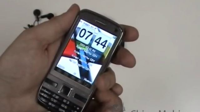 Видео обзор китайского Nokia C3000