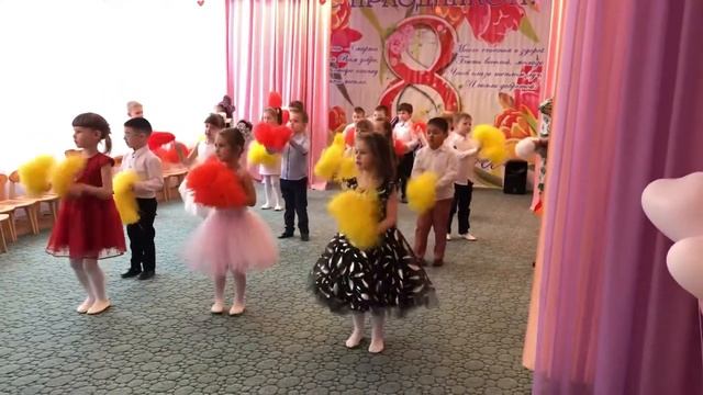 Флешмоб «Солнышко» в старшей группе смотреть онлайн