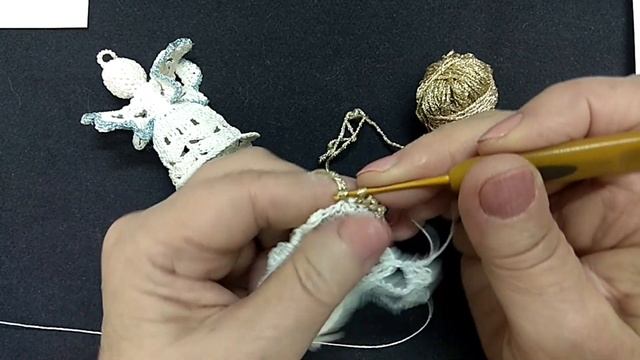 Ангелочек Дед Мороз и колокольчики... Мастер-класс по вязанию крючком от О. С. Литвиной.