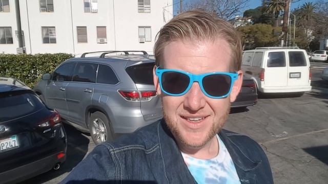 Kurt Cobain & Courtney Love's Destroyed First LA Apartment NIRVANA смотреть онлайн