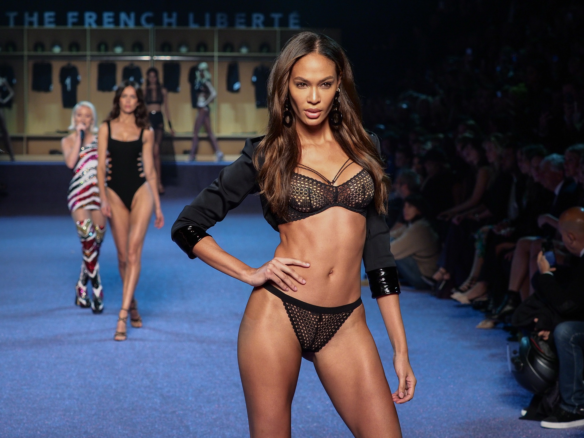 Модный показ купальников Bellaria - Miami Swim Week 2022 - Art Hearts Fashion