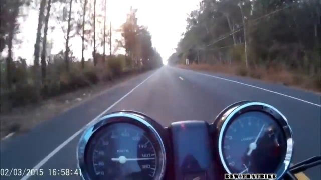 Honda CB 900 exhaust sound and acceleration compilation смотреть онлайн