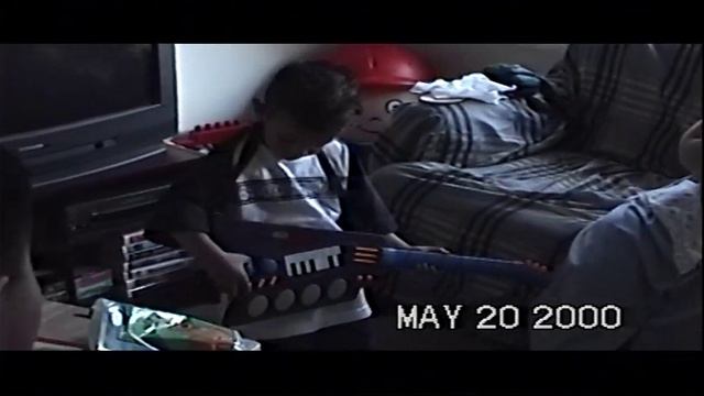 Allan Rios Rocks And Melanie Sleeps смотреть онлайн