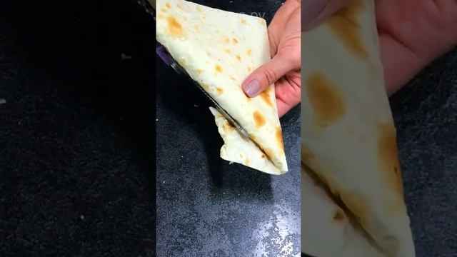 Не выбрасывайте вчерашнее картофельное пюре. Приготовьте из него вкусный и сытный завтрак смотреть онлайн