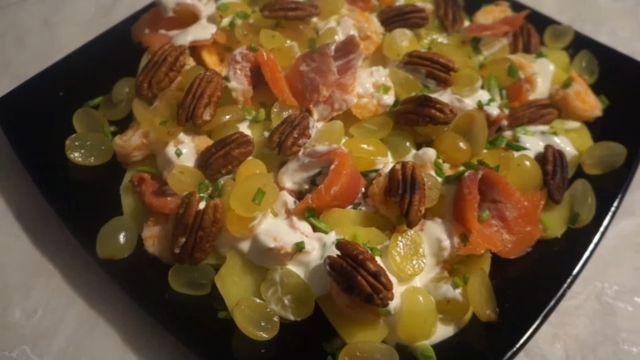 Обалденный салат на Праздничный стол смотреть онлайн