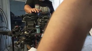 Замер компрессии лодочного мотора с декопрессором. SUZUKI DF20A