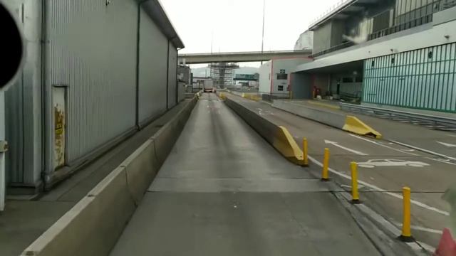 Впервые на пароме, впервые в Англии смотреть онлайн