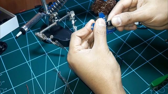 Como Reparar Cargador de Auriculares Bluetooth TWS tronsmart onyx neo - ¿comprar si o no? смотреть онлайн