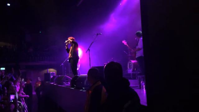 Gerard Way's Young Women Speech (Live @ Ritz 05/11/2014) смотреть онлайн