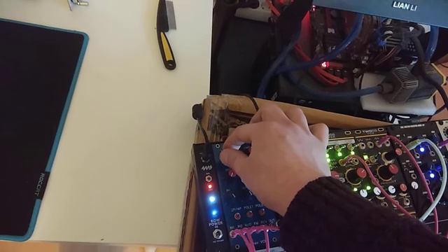 Synthex VCF Ding Dong смотреть онлайн