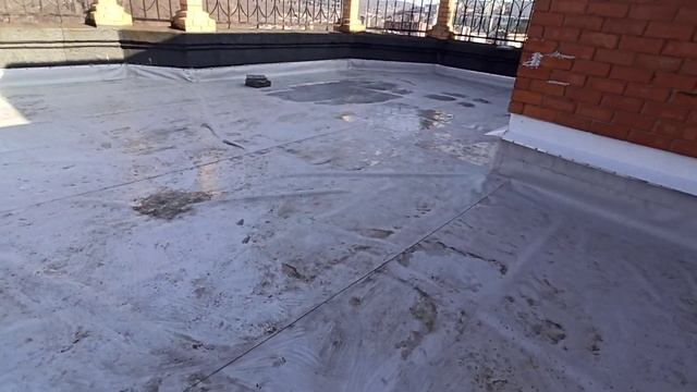 Зима близко. Монтаж баластной эксплуатируемой кровли ПВХ мембрана 1.5мм смотреть онлайн