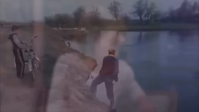 Рыбаки поймали маленькую русалку! Приколы на рыбалке) смотреть онлайн