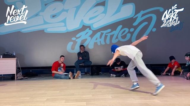 Опара Саша vs Земсков Владислав. Новички 8-9 лет NLB5 смотреть онлайн