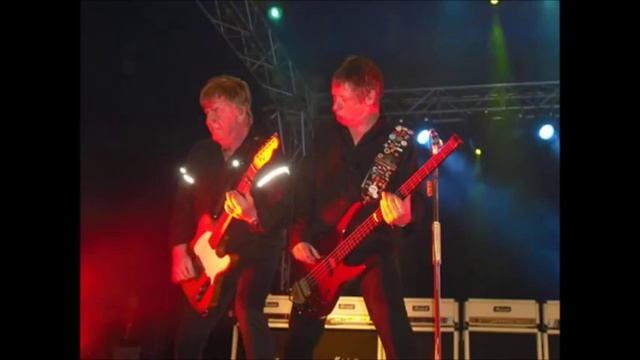 Rick Parfitt & John "Rhino" Edwards - Belavista Woman Demo смотреть онлайн