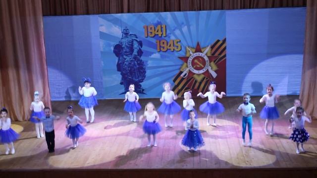 Город Солнечногорск Коллектив детской ритмики и танца "Baby Band", дети 3-4 года, "Виноватая тучка" смотреть онлайн