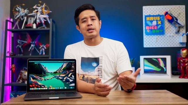 REVIEW dan Pengalaman Saya dengan MacBook Pro M2 13 inch| Lebih Kenceng dan Panas?? смотреть онлайн