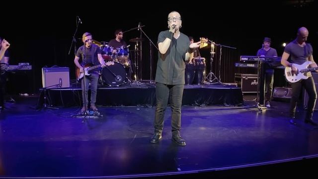 ‘WAITING FOR A GIRL LIKE YOU’ (FOREIGNER) Cover by The HSCC.mp4 смотреть онлайн