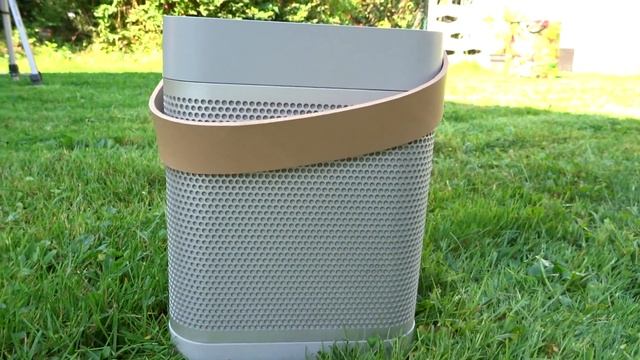 Bang & Olufsen Beolit 15: Stop Motion Unboxing & Review смотреть онлайн