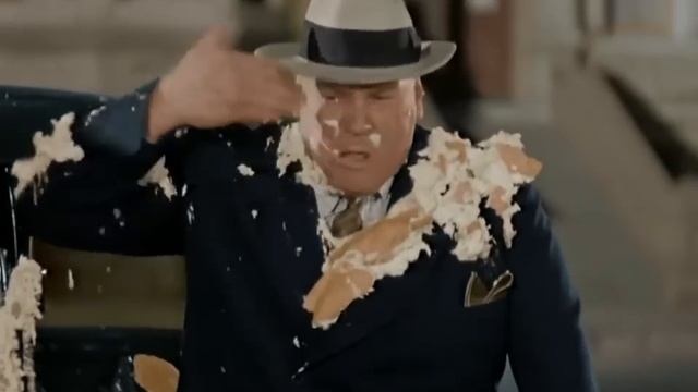 The Three Stooges Dizzy Doctors Color смотреть онлайн