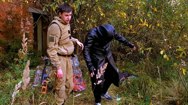Колхозный обзор: Кожаный плащ бандита смотреть онлайн