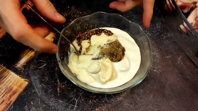 Мясо запечённое с грибами и помидорами! Идеальное блюдо на праздничный стол! смотреть онлайн