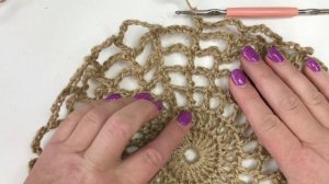 Салфетка, связанная крючком из джута. Стильный вязаный декор для дома.  #crochetdoily