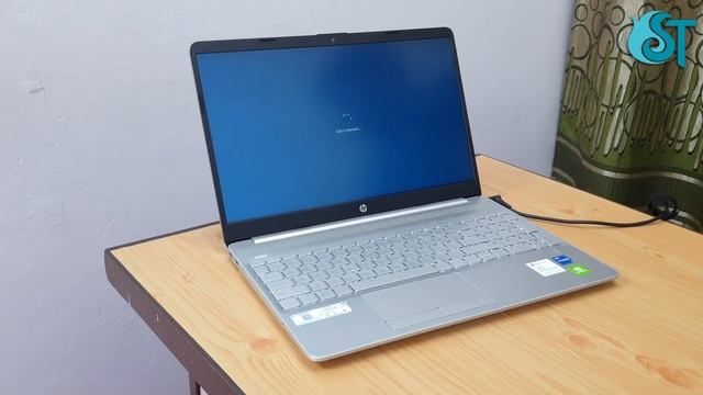 Hp 15s-du3047TX 11th Gen Intel Core i5 | Killer Budget Gaming Laptop? | Unboxing & ReviEW [Hindi] ? смотреть онлайн