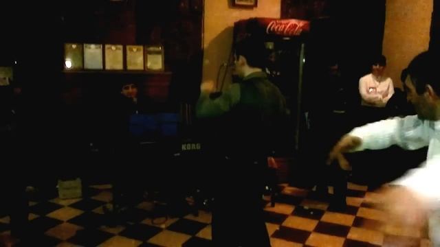 Наши пьяные греки зажигают.... смотреть онлайн