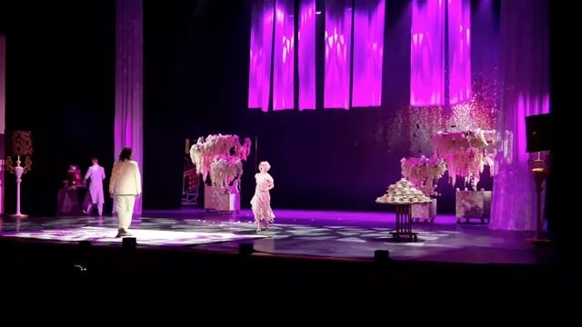 Приятные воспоминания из параллельного мира ..Петербург совсем недавно " Великий Гетсби" Мюзикхолл смотреть онлайн