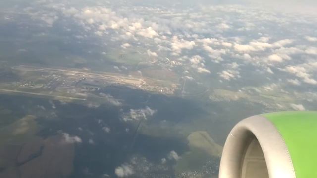 Полёт над Домодедово смотреть онлайн